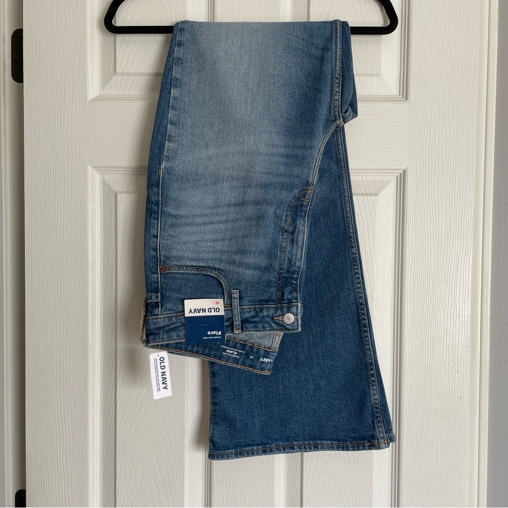 NWT High Rise Flair Jeans - Medium Wash